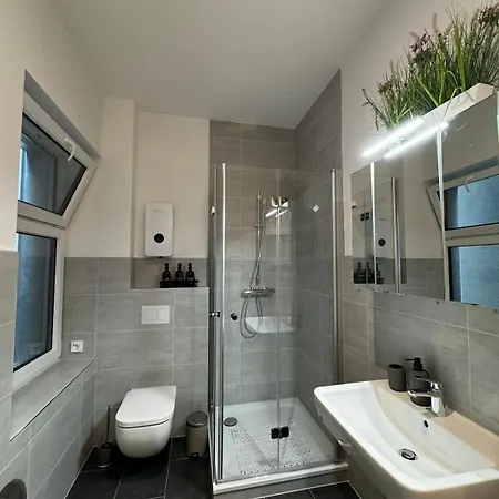 Modernes Am Marienplatz, *